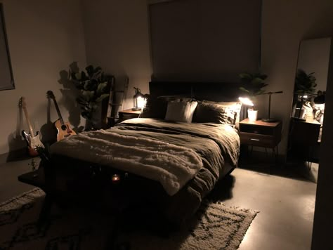 Mens Bedroom Decor, Chill Room, New Bedroom, Apartment Bedroom Decor, Bedroom Setup, Dekorasi Kamar Tidur, Room Redesign, Redecorate Bedroom, Room Design Bedroom