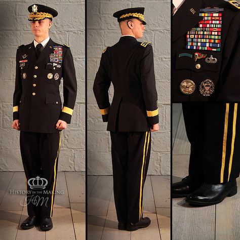 Modern American Uniforms Category - History in the Making Us Army General Uniform, Military Uniform Design, United States Army Uniform, General Uniform, Us Army Uniform, Army Suit, Army Service Uniform, Us Army General, Men Uniform