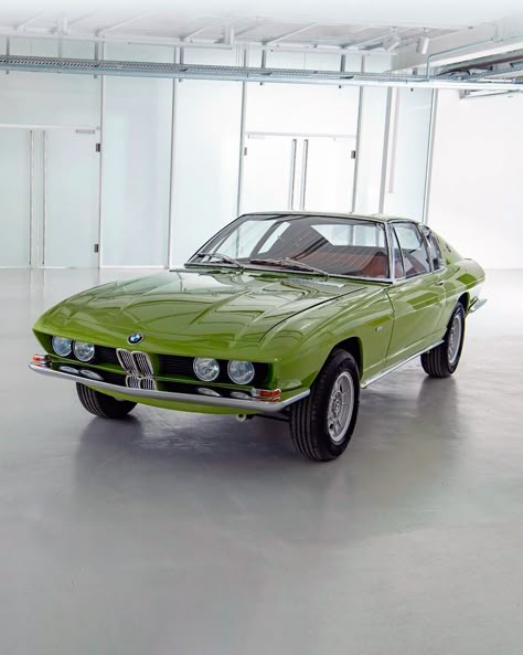 Bmw E9, Carros Vintage, Rare Cars, Bmw Classic Cars, Old Vintage Cars, Auto Retro, Bmw Classic, Cars Vintage, Classy Cars