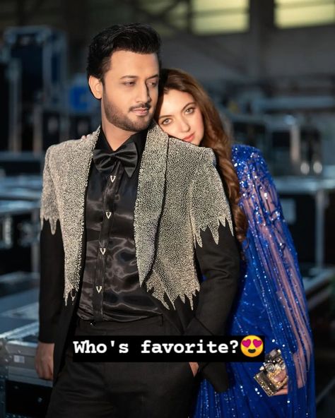 Pak-India Favorite and famous Singer Atif Aslam 😍😍😍with his wife .. who's favorite singer comment @mirchibolly . . #atifaslam #mirchibolly #atif #singer Pehli Nazar Mein, Dil Diyan Gallan, Mehndi Ceremony, Hania Amir, Adorable Pictures, Mahira Khan, Atif Aslam, Followers On Instagram, Famous Singers