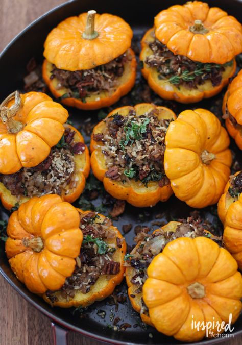 Stuffed Mini Pumpkins, Stuffed Pumpkins, Sausage Rice, Fall Cooking, Fall Dinner, Snacks Für Party, Mini Pumpkins, Halloween Recipes, Pumpkin Recipes