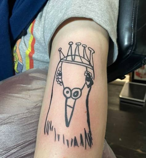 Hereditary bird head tattoo scary spooky Hereditary Tattoo Ideas, Bird Head Tattoo, Hereditary Tattoo, Hereditary Art, Body Doodles, Horror Sleeve, Horror Movie Tattoos, Bird Head, Army Tattoos