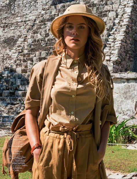 Scandinavian Archaeologist - Album on Imgur Mystic Aesthetic, Moda Safari, Safari Clothes, Safari Costume, Pith Helmet, Safari Outfit, Safari Outfits, Safari Chic, Safari Style