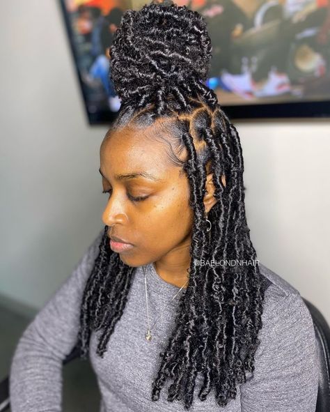 20+ Faux Locs Styles For 2021 - The Glossychic Mid Length Faux Locs Black Women, Dread Crochet Braids Faux Locs, Medium Length Faux Locs Black Women, Mid Length Faux Locs, Shoulder Length Faux Locs Black Women, Medium Faux Locs Black Women, Faux Locs Hairstyles For Women Short, Faux Locs Styles Short, Faux Locs Updo Styles