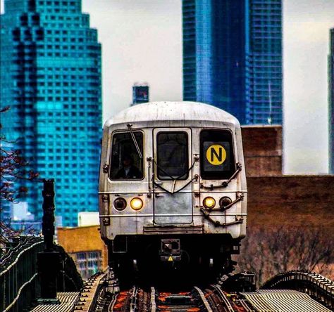 Train Nyc, Nyc Subway Train, Mta Subway, City Scenery, Metro Train, Train Pics, Train Photos, New York City Subway, Environment Reference