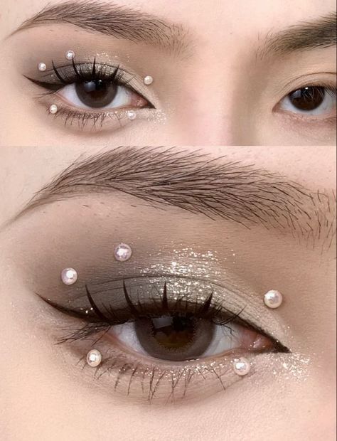 Korean Rhinestone Makeup, Makeup Looks Kpop Idol, Eye Makeup Looks With Gems, Pearl Rhinestone Makeup, Pearls Eye Makeup, Face Gem Ideas, Elegant Makeup Looks, Pearl Makeup Looks, Makeup With Gems