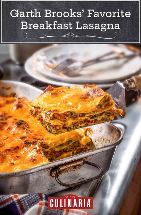 Lasagna for breakfast? Well, why the heck not? Trisha Yearwood whips this up for a big breakfast but it makes a darn good dinner, too. #breakfastlasagna #meatlasagna #trishayearwood 21 Day Fix Lasagna, Breakfast Hot Dog, Home Cooking Business, Trish Yearwood Recipes, Breakfast Lasagna Recipe, Meat Muffins, Spinach And Eggs, Holiday Breakfast Ideas, Beans Recipe Crockpot