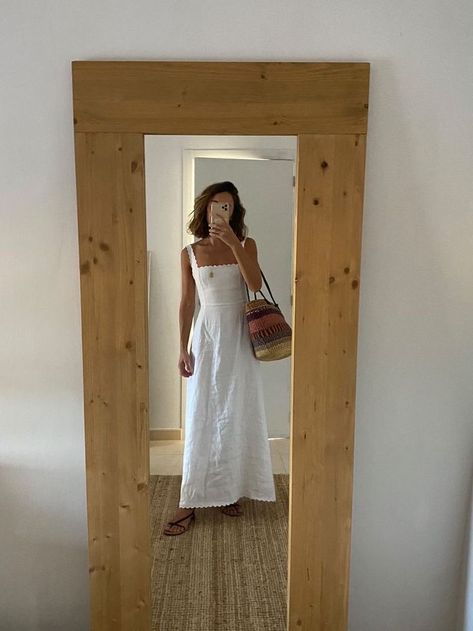 Short Hair Shoulder Length, Maxi Dress Flowy, Necklace Gold Jewelry, Golden Brown Hair, Tall Dress, Summer Tan, Tailored Clothes, Dress Graduation, Dress Flowy