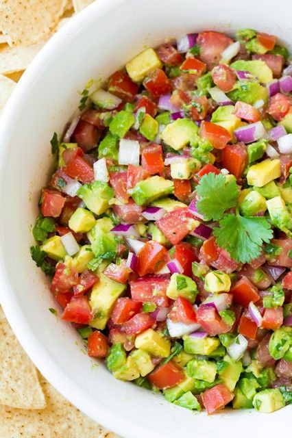 Salsa Easy, Avocado Salsa Recipe, Salsa Recipes, Lunch Wraps, Avocado Salsa, Cooking Classy, Taco Salad, Think Food, Chip Dip