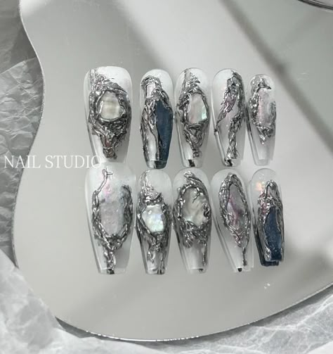 Aespa Core Nails, Cybercore Nails, Nail Y2k, Aespa Core, Fake Nails Designs, Studded Nails, Nail Art Designs Diy, Super Nails, New Nail Art