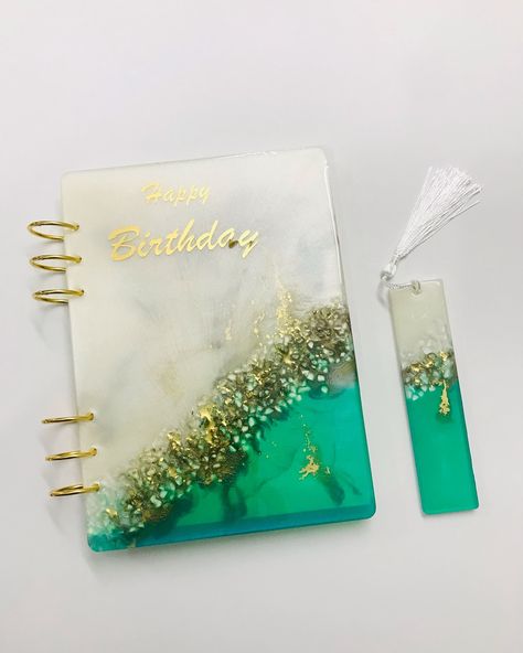 Resin Notebook 📒 #resinbookmarks #resinnotebook #resinart #resinartwork #resinartist #resinartists #diy #craftingideas #handmade #handmadewithlove #handmadegifts #gift #giftideas #personalised #smallbusiness #smallbusinessowner #smallbiz #dipoxy #dipoxygermany #artofinstagram #artphotography #epoxyideas Resin Notebook, The Perfect Birthday, Resin Jewelry Making, Custom Notebooks, Resin Artwork, Cover Book, Perfect Birthday Gift, Notebook Cover, Perfect Birthday