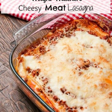 Lasagna With Meat Sauce, Weight Watchers Lasagna, Weight Watchers Casserole, Sauce Spaghetti, Meat Lasagna, Healthy Ground Beef, Ground Beef Recipes Healthy, Weight Watcher Dinners, Simple Salad