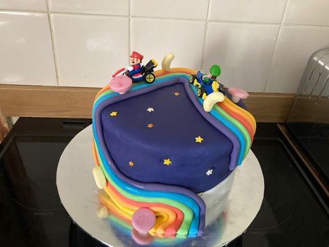 Super Mario Rainbow Road Cake, Mario Rainbow Road Cake, Rainbow Road Cake, Mario Rainbow Road, Rainbow Road Mario Kart, Mario Kart Cake, Road Cake, Mario Kart Birthday, Boy Cakes