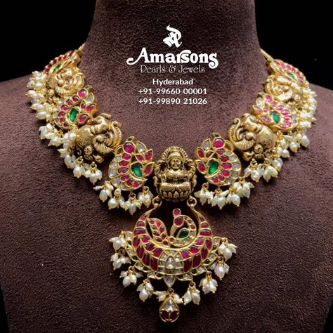 Amarsons Jewellery, 22 Carat Gold Jewellery, Gold Temple Jewellery, Saree Bollywood, Antique Gold Jewelry Indian, Antique Jewellery Designs, Beautiful Gold Necklaces, Gold Necklace Indian Bridal Jewelry, Gold Jewelry Stores