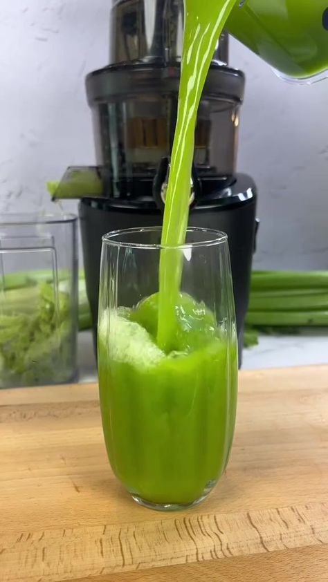 Fresh celery juice is a secret weapon for achieving that radiant, blemish-free complexion! 🥬💦 Packed with essential vitamins, minerals, and antioxidants, celery juice works wonders for your skin. 🌟🌱 Its natural detoxifying properties help flush out toxins, reducing inflammation and promoting a healthy glow from within. ✨✨ Say goodbye to breakouts and hello to a complexion that's as crisp and clear as celery itself! 🌿💚 Drink up and let your skin shine! ✨🌟 Easily juice celery without having Flush Out Toxins, Healthy Juicer Recipes, Green Juice Recipes, Eat Pretty, Juicing Benefits, Reducing Inflammation, Nutrition Drinks, Juicer Recipes, Skin Shine