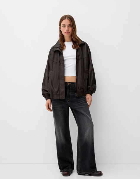 Brown Leather Jacket Outfit, Bershka Jacket, Sweaters And Cardigans, Baggy Trousers, Leather Jacket Outfits, Brown Jacket, Brown Leather Jacket, Faux Leather Jacket, Sweaters Knitwear