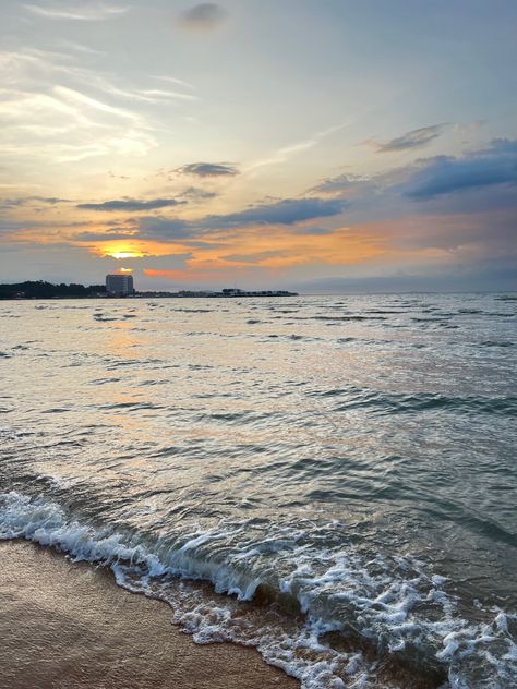 Sun rise view point at Pantai cermin Tanjung Biru Port Dickson Negeri Sembilan Port Dickson Beach, Port Dickson, View Point, Beach Sunrise, Sun Rise, Sunrise Beach, Instagram Wallpaper, Sun, Water