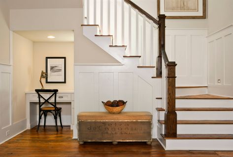 Split Stairs, Stairs With Landing, Desk Under Stairs, Stairs Trim, Beach Style Living Room, Lowcountry Style, Wainscoting Styles, Traditional Staircase, Wood Railing