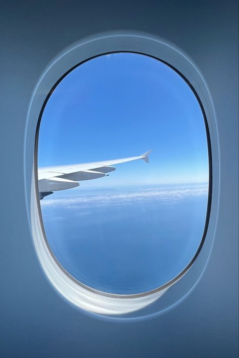 Air Plane Window View, Airplane Window Drawing, Plane View Aesthetic, Plane Window Aesthetic, Airplane Window Aesthetic, Plane Window View, Window Sketch, Airport Pics, Stop Frame Animation