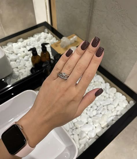 Brown Nail Designs, Digital Minimalism, Brown Nail, Different Types Of People, Inner Harmony, Hello Nails, Casual Nails, Work Nails, Balanced Life