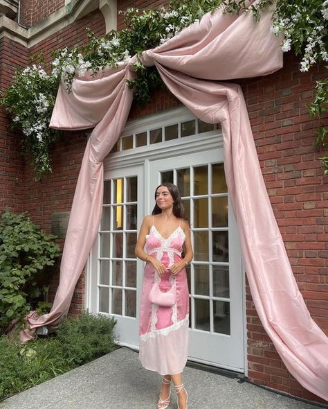 MADI KAHN on Instagram: "pink party @loveshackfancy 🎀" Loveshackfancy Party, Modern Corset, Outfit Ideas September, Urban Outfitters Clothes, Cropped Puffer Jacket, Clothing Outfit Ideas, Garden Party Wedding, September 2022, Pink Party