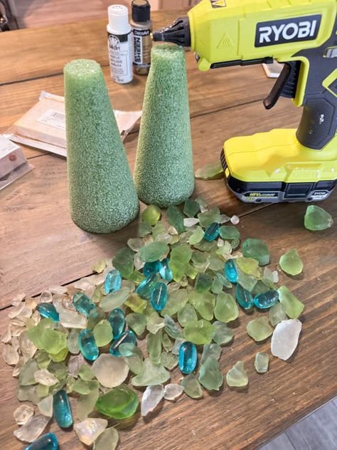 Create Sparkling Sea Glass Christmas Trees in Simple Steps How To Make Sea Glass Tree, How To Make A Seaglass Christmas Tree, Driftwood With Plants, Sea Glass Wreath Diy, Sea Glass Trees Diy, Seaglass Tree Diy, Sea Glass Star, Painting Oyster Shells Diy Christmas, Beach Glass Tree