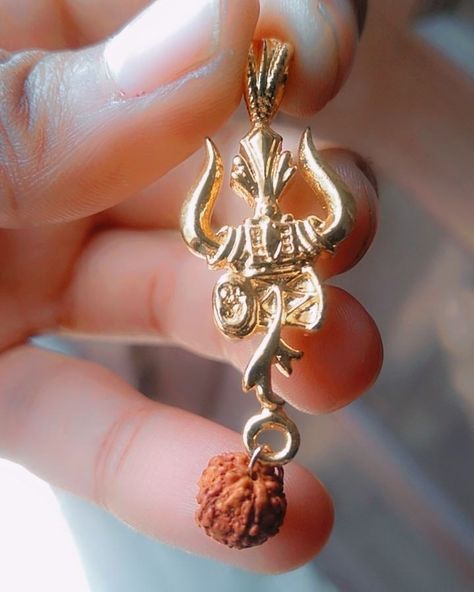 Embrace the divine essence of Lord Shiva with our Shiva Shakti Pendant 🕉️✨ Crafted with precision, this necklace features sacred symbols of power and protection, empowering you to face life's challenges with courage and grace. Let the elegance of the Shiva Shakti pendant awaken the warrior within you and guide you on a journey of self-discovery and enlightenment. Adorn yourself with the timeless beauty of Shiva Shakti and embrace the boundless power of the divine. #shivashakti #divineessence Shiva Pendant, Symbols Of Power, Divine Essence, Warrior Within, Shiva Shakti, Power Symbol, Sacred Symbols, The Warrior, Life Challenges