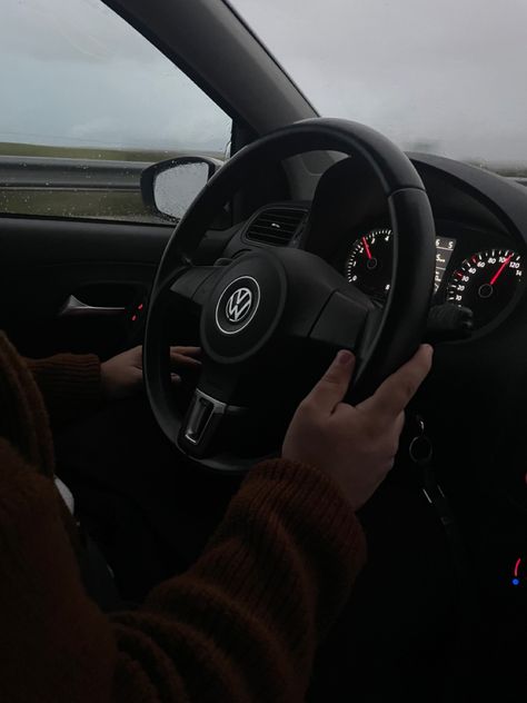 #cars #volkswagen #rainyday #instamoment #boyfriend #loveyourself Cars Volkswagen, Slow Life, Rainy Days, Rainy Day, Volkswagen, Love You, In This Moment, Cars