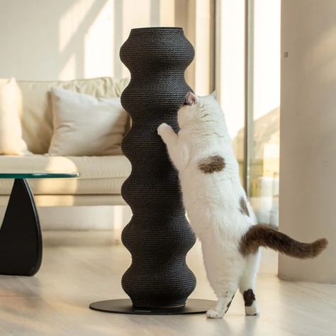 Must Have Cat Items, Modern Cat Scratcher, Aesthetic Cat Scratcher, Minimal Cat Tree, Cat Area Ideas, Aesthetic Cat Stuff, Apartment Cat Ideas, Stylish Cat Furniture, Sweet Home Style