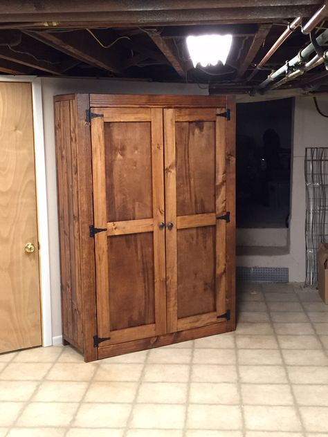 Diy Pantry Cabinet, Stand Alone Pantry, Basement Pantry, Pantry Diy, Safe Ideas, Pantry Plans, Diy Cupboards, Rustic Farmhouse Furniture, Bookshelf Plans