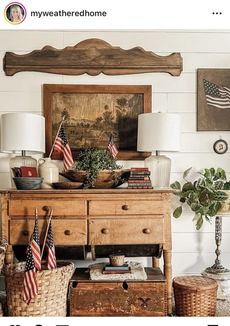 Americana Style Home, American Farmhouse Decor, Natural Decorating, American Home Decor, Vintage Booth Display, Cottagecore House, July Decoration, July 4th Decor, Hutch Ideas