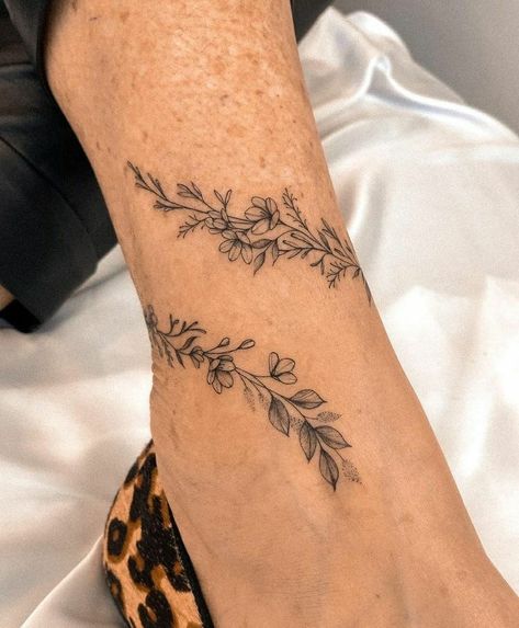 Delicate Ankle Tattoo, Ancle Tatoos Woman, Vine Foot Tattoos, Wrap Around Ankle Tattoos, Anklet Tattoos For Women, Wrap Around Wrist Tattoos, Cute Ankle Tattoos, Wrap Around Tattoo, Floral Thigh Tattoos