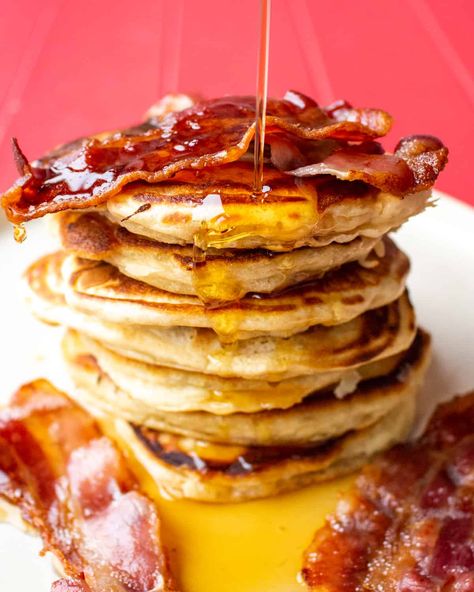 Pancakes With Bacon, Breakfast On A Budget, American Style Pancakes, Freezer Friendly Meals, American Pancakes, Pancakes And Bacon, Bacon Recipe, Budget Recipes, Healthy Comfort