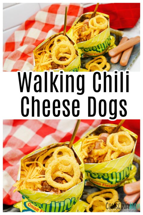 This Walking Chili Cheese Dogs recipe is the perfect camping food or party food recipe out there. Chili Cheese Dogs Recipes, Lunch Camping Ideas, Walking Food Ideas, Kids Camping Food, Camping Food For Kids, Walking Snacks, Camping Recipes Easy, Best Camping Food, Camping Meals Easy