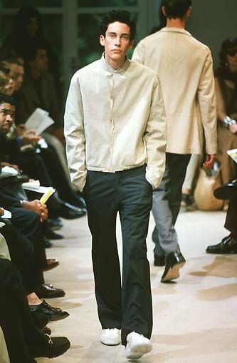 Jil Sander Menswear, 90s Minimalism Fashion, Jil Sander 90s, Prada Menswear, 90s Men, Minimal Look, Archive Fashion, Men Stylish Dress, 90s Mens