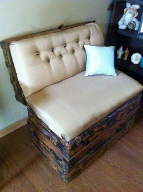 Old Trunk Repurposed Into Bench Trunk Bench, Trunk Ideas, Old Trunks, Old Chest, Vintage Trunks, Steamer Trunk, Redo Furniture, Repurposed Furniture, Bench With Storage