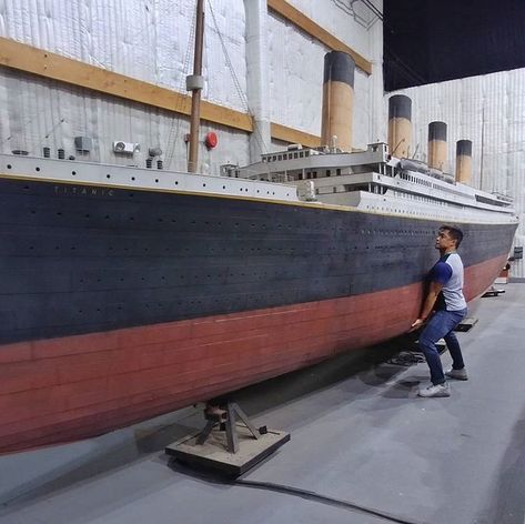 Who wants this model? 😂 •••••••••••••••••••••••••••••••• #Titanic #Amazing #great #picoftheday #photo #like #beauty #instagram #ship #model… Titanic Model, Titanic Facts, Titanic Ship, Old Sailing Ships, Titanic Movie, Ship Model, Rms Titanic, Cruise Ships, Model Ships