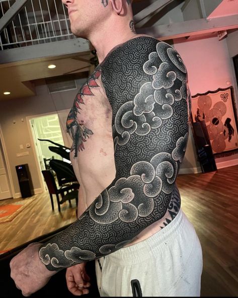 Geometric irezumi tattoo Japanese Geometric Tattoo, White Over Black Tattoo, Traditional Tattoo Arm, Tattoo Sleeve Cover Up, Irezumi Tattoo, Solid Black Tattoo, Geometric Sleeve Tattoo, Tattoo Spots, Blackout Tattoo