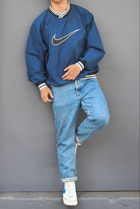 Vintage Casual Style, 2023 Male Fashion, Navy Sweatshirt Outfit Men, 90s Man Outfit, Vintage Nike Outfits Men, Mens Fashion Casual Outfits Street Style, Blue Jean Jacket Outfits Men, Vintage Fits Men, Men’s Spring Outfits