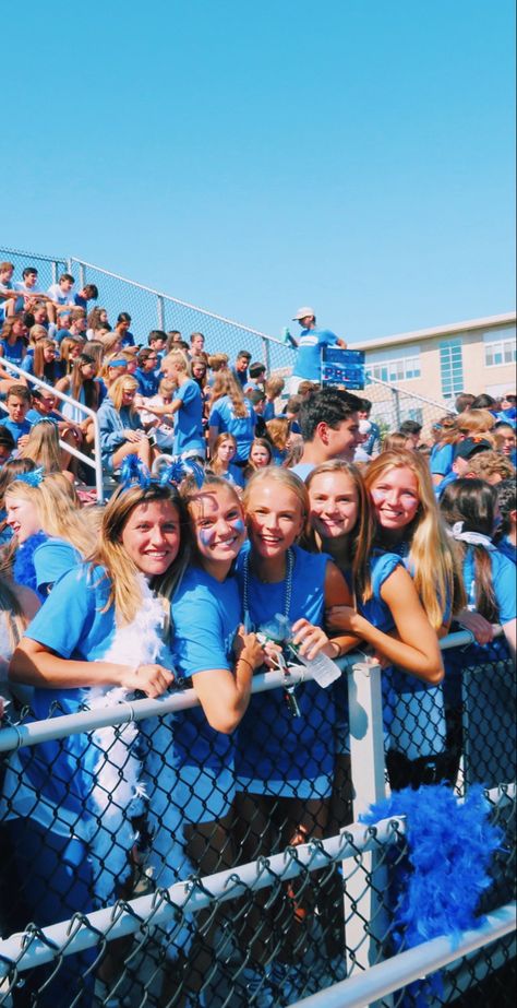 High School Field Day, Student Section Themes, Fnl Themes, Football Game Aesthetic, School Spirit Ideas Pep Rally, Pep Rally Ideas, High School Vibes, School Spirit Ideas, School Football Game