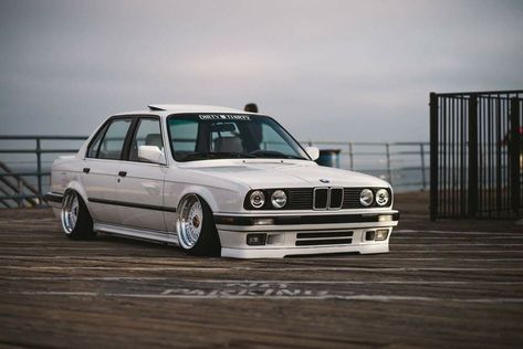 BMW E30 3 series white slammed 325i E30, Bmw White, E30 Bmw, Winter Driving, Stance Cars, Car Inspiration, Bmw E30, Tuner Cars, Bmw E36