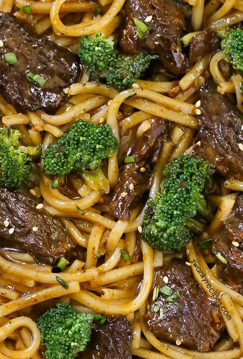 Beef Broccoli Noodles, Beef And Broccoli Noodles, Beef And Broccoli Sauce, Instant Pot Beef And Broccoli, Broccoli Noodles, Crockpot Beef And Broccoli, Chinese Beef And Broccoli, Chinese Sauce, Olive Garden Pasta