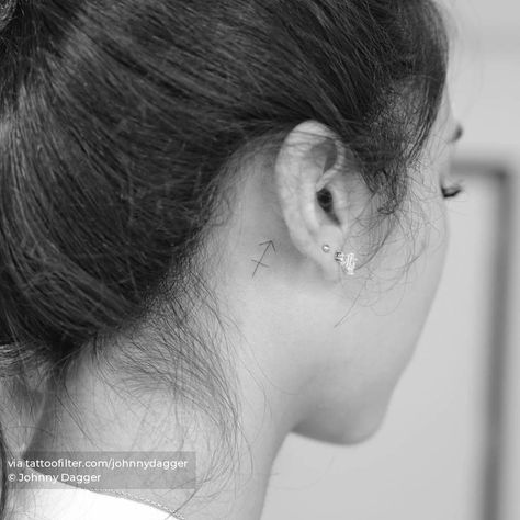 ♐️ Sagittarius Tattoo Behind The Ear, Sagittarius Symbol, International Tattoo, Tato Minimal, Sagittarius Tattoo, Sharpie Tattoos, Small Pretty Tattoos, Petite Tattoos, Arrow Tattoo