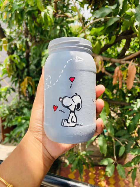 #snoopy #diybottlecrafts Mini Bottle Art Painting, Glass Bottle Painting Aesthetic, Jar Painting Aesthetic, Jar Painting Ideas Cute Easy, Painted Jars Aesthetic, Aesthetic Bottle Painting, Aesthetic Bottle Art, Mini Bottle Painting, Jar Painting Ideas Cute