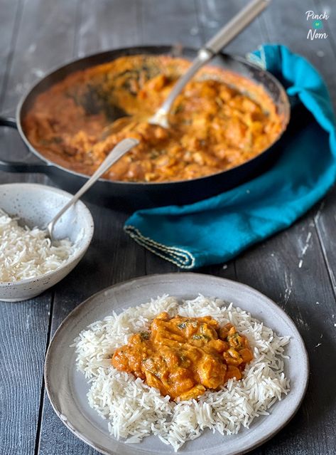 Pinch Of Nom Recipes, Peanut Butter Curry, Calorie Counting Recipes, Peanut Butter Chicken, Butter Chicken Curry, Pinch Of Nom, Butter Chicken Recipe, Spicy Dishes, Curry Dishes