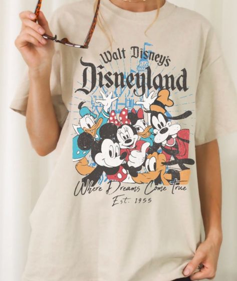 Retro Walt Disney's Disneyland Inspired Oversized shirt in Tan

Vintage style, disney characters tee, disney castle tee Disney Tee Shirts, Disney World Outfits, Retro Disney, Disney Tees, Disney Castle, Disney Shirts, Disney Outfits, Vintage Disney, Oversized Shirt