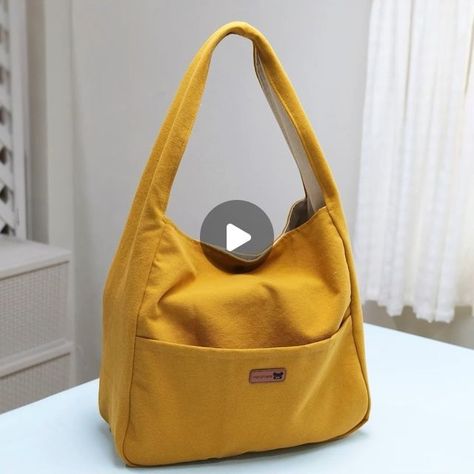 Diy Hobo Bag, Hobo Bag Tutorials, Hobo Bag Patterns, Slouchy Hobo Bag, Bag Sewing, Instagram Diy, Bags Tutorial, My Youtube Channel, Free Bag