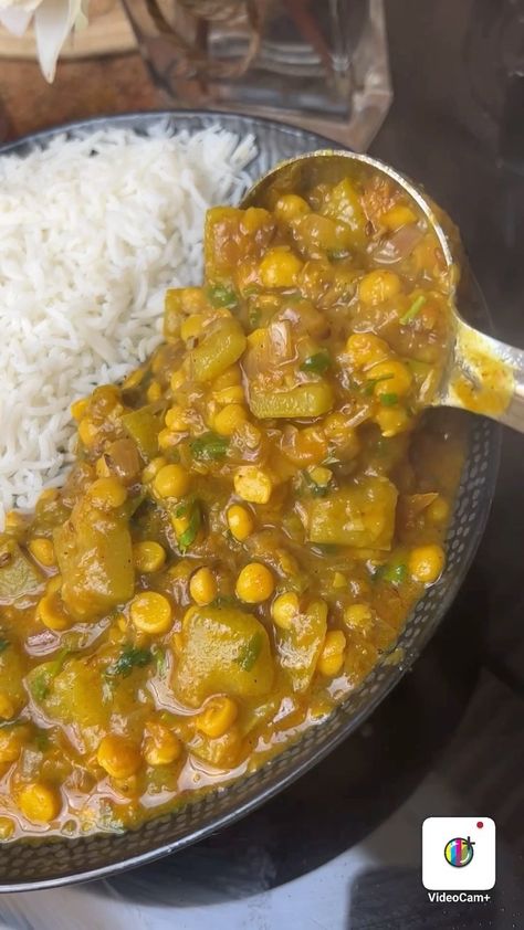 Loki Recipe, Dhal Curry, Chana Dal, Dal Recipe, Recipes Indian, Food Board, Chapati, South Asian, Curry Recipes