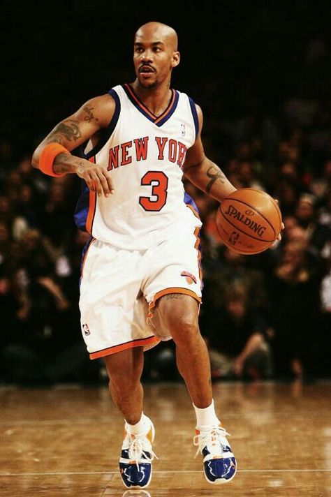 Stephon Marbury Basketball Court Layout, Stephon Marbury, Knicks Basketball, Kobe Bryant Pictures, Basketball Highlights, Basketball Players Nba, Ny Knicks, Basketball Shooting, Basketball Photography