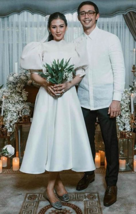 Alex Gonzaga Wedding Dress, Alex Gonzaga, Filipino Wedding Traditions, Celebrity Wedding Gowns, Minimalist Wedding Gown, Simple Minimalist Wedding, Filipiniana Wedding, Filipino Wedding, Filipiniana Dress